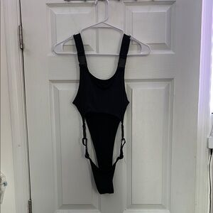 Black Buckle-Strap Bodysuit – Size Small